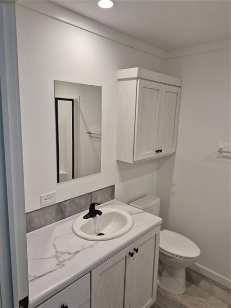 Furnished interior view inside a new home in , Lake Wales (Image 4).