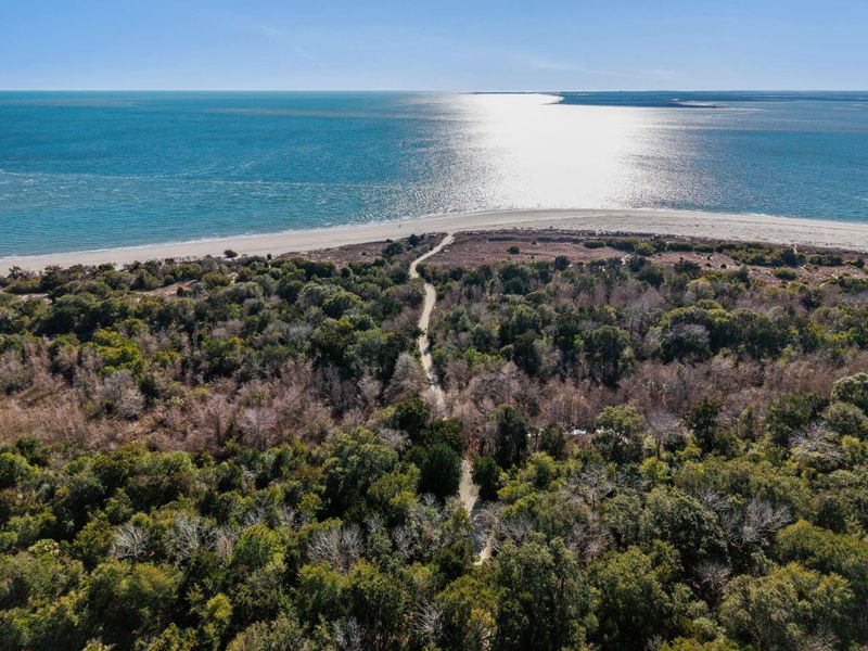 Natural landscape and outdoor views near in Sullivan's Island (Image 45). Natural landscape and outdoor views near in Sullivan's Island (Image 45).