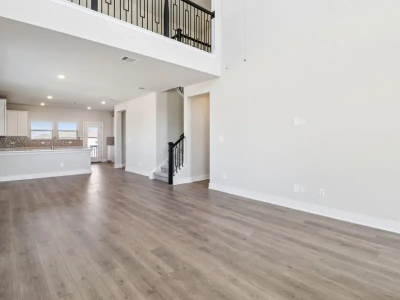 Spacious, unfurnished interior of a new home in Legendary Trails - Premier Series, Cibolo (Image 14).