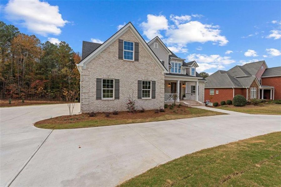 Exterior details and patio area of a home in , Carrollton (Image 43).