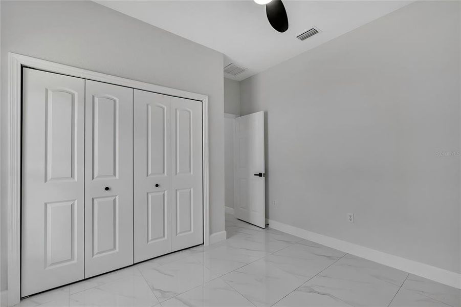 Spacious, unfurnished interior of a new home in , Weeki Wachee (Image 23).