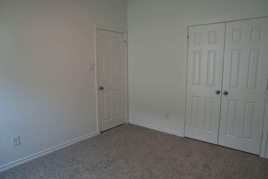 Spacious, unfurnished interior of a new home in , Dayton (Image 8).