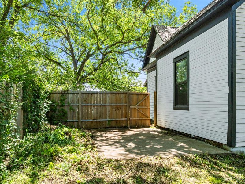Exterior details and patio area of a home in , Hillsboro (Image 4). Exterior details and patio area of a home in , Hillsboro (Image 4).