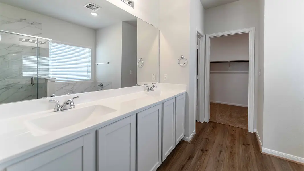 Furnished interior view inside a new home in Grande Estates, Bertram (Image 3).