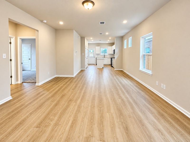 The Blue Jay II- Family Room