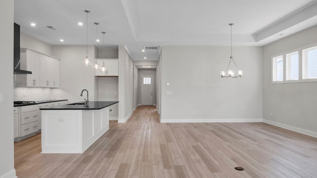 Kitchen & Dining Kitchen & Dining