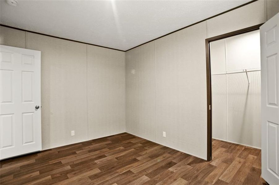Spacious, unfurnished interior of a new home in , Ellijay (Image 12).