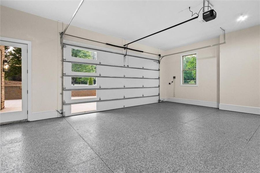 Spacious, unfurnished interior of a new home in , Gainesville (Image 56).
