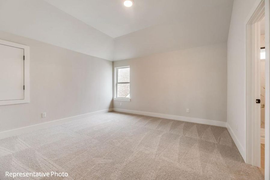 Spacious, unfurnished interior of a new home in Grand Estates of Anna, Anna (Image 18).