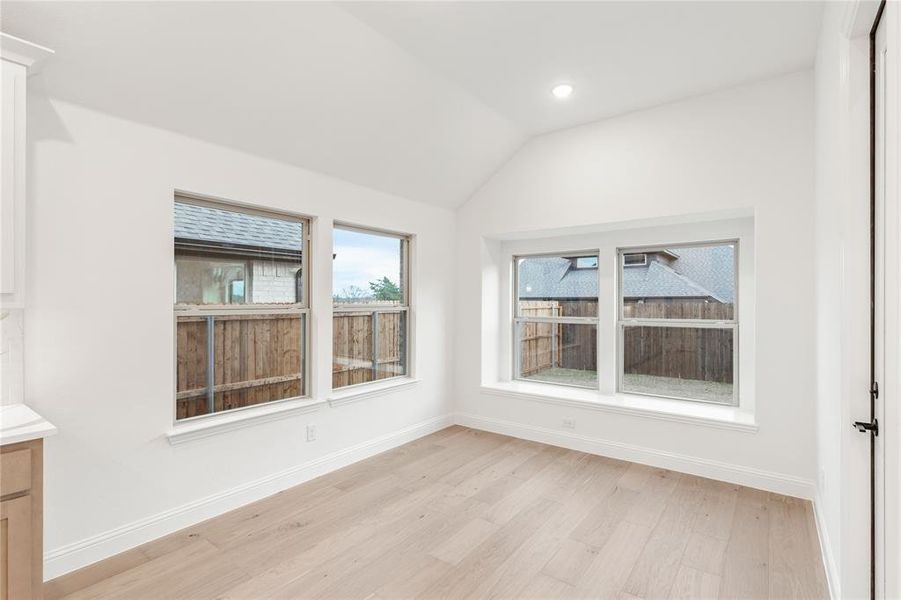 Spacious, unfurnished interior of a new home in Willow Wood, McKinney (Image 26).