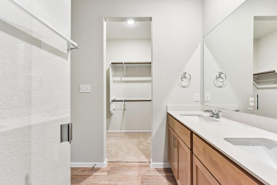 Furnished interior view inside a new home in Edgebrooke, Pflugerville (Image 6).
