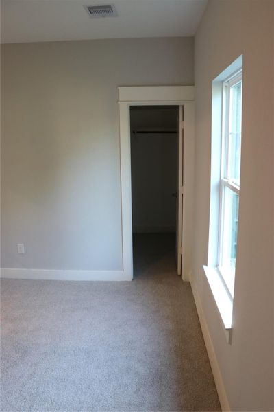 Spacious, unfurnished interior of a new home in , Houston (Image 17).