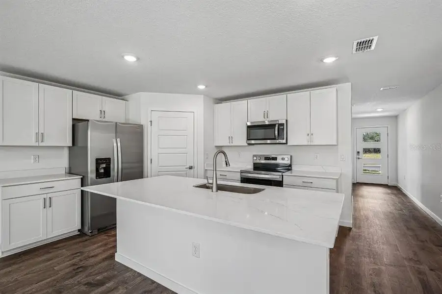 Furnished interior view inside a new home in , Umatilla (Image 6).