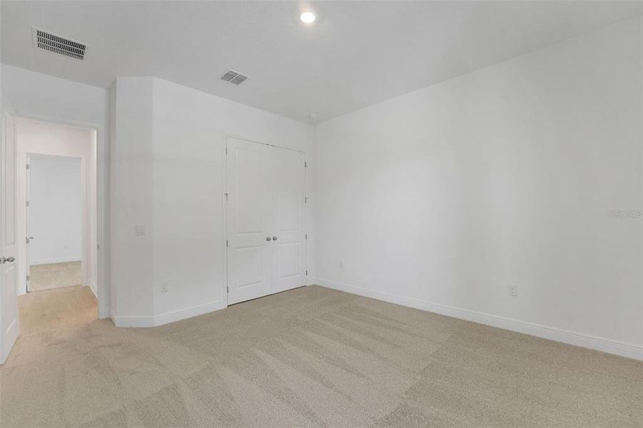 Spacious, unfurnished interior of a new home in Avalon Woods, Winter Garden (Image 31). Spacious, unfurnished interior of a new home in Avalon Woods, Winter Garden (Image 31).