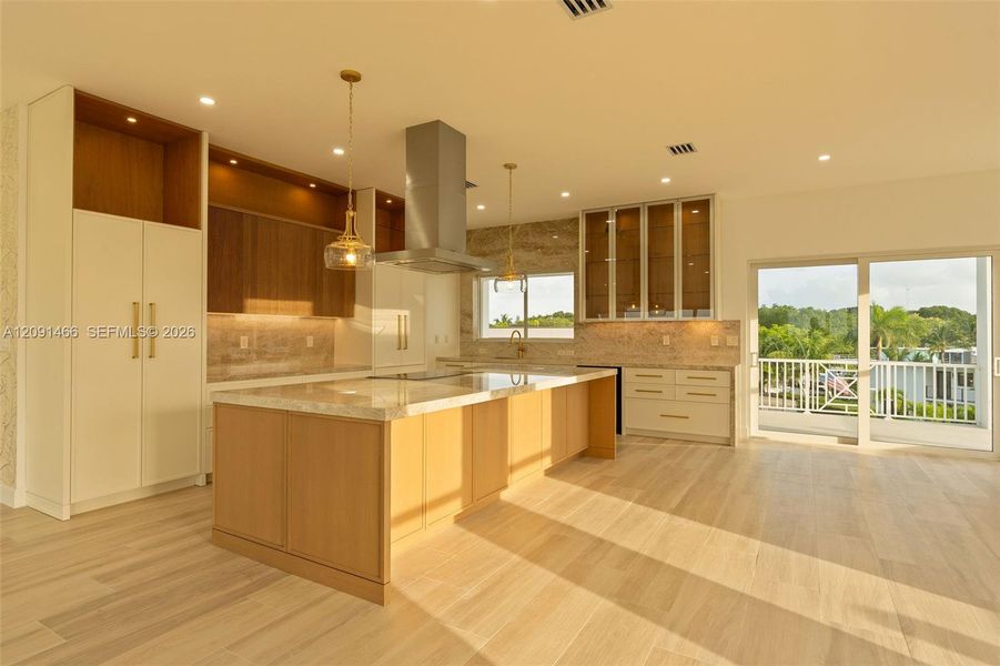 Furnished interior view inside a new home in , Tavernier (Image 16).