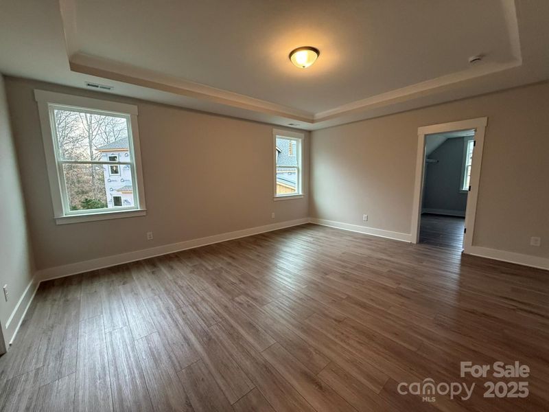 Spacious, unfurnished interior of a new home in Robinson Oaks, Gastonia (Image 19).