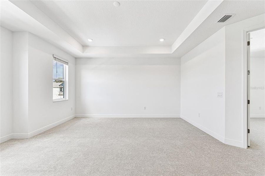 Spacious, unfurnished interior of a new home in Hawkstone, Sarasota (Image 24). Spacious, unfurnished interior of a new home in Hawkstone, Sarasota (Image 24).