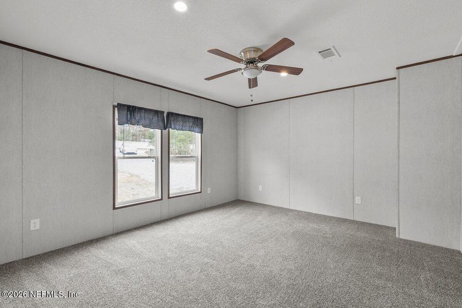 Spacious, unfurnished interior of a new home in , Hawthorne (Image 14).