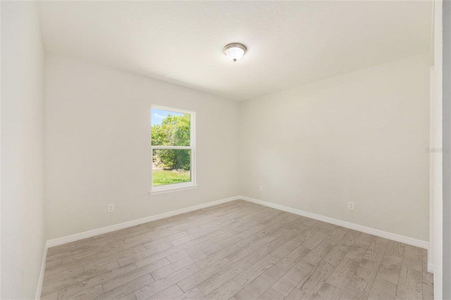 Spacious, unfurnished interior of a new home in , Ocala (Image 27).