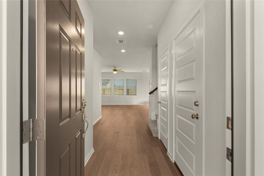 REPRESENTATIVE OF FLOOR PLAN ONLY REPRESENTATIVE OF FLOOR PLAN ONLY