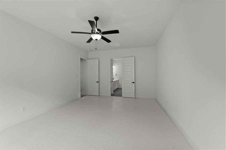 Spacious, unfurnished interior of a new home in Highwoods, Fort Worth (Image 16). Spacious, unfurnished interior of a new home in Highwoods, Fort Worth (Image 16).