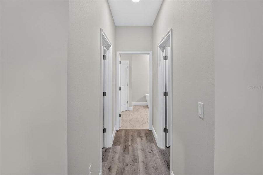 Spacious, unfurnished interior of a new home in , Citrus Springs (Image 20).
