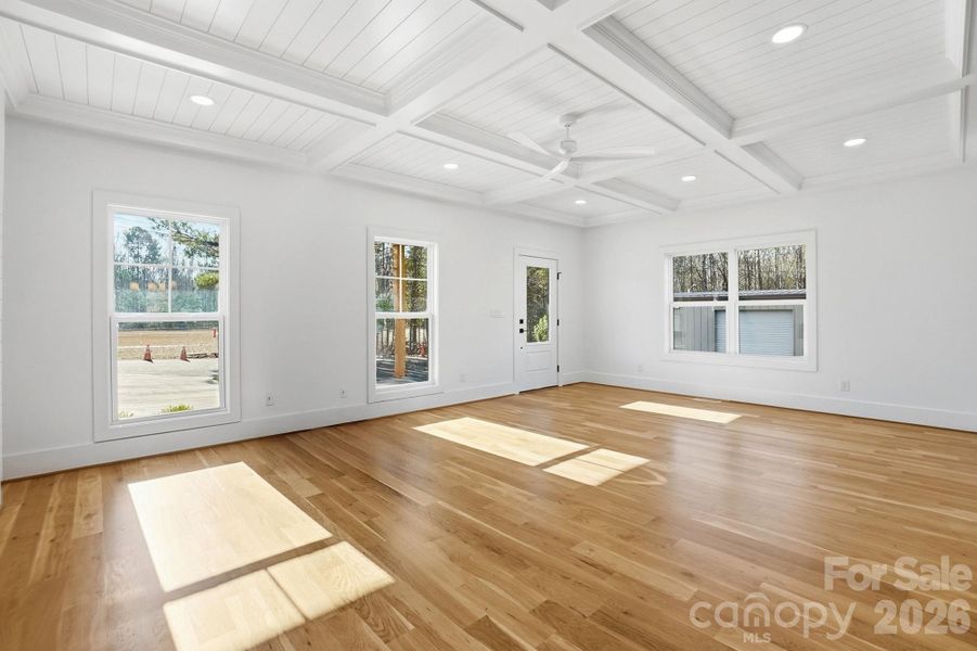 Spacious, unfurnished interior of a new home in , Waxhaw (Image 20). Spacious, unfurnished interior of a new home in , Waxhaw (Image 20).