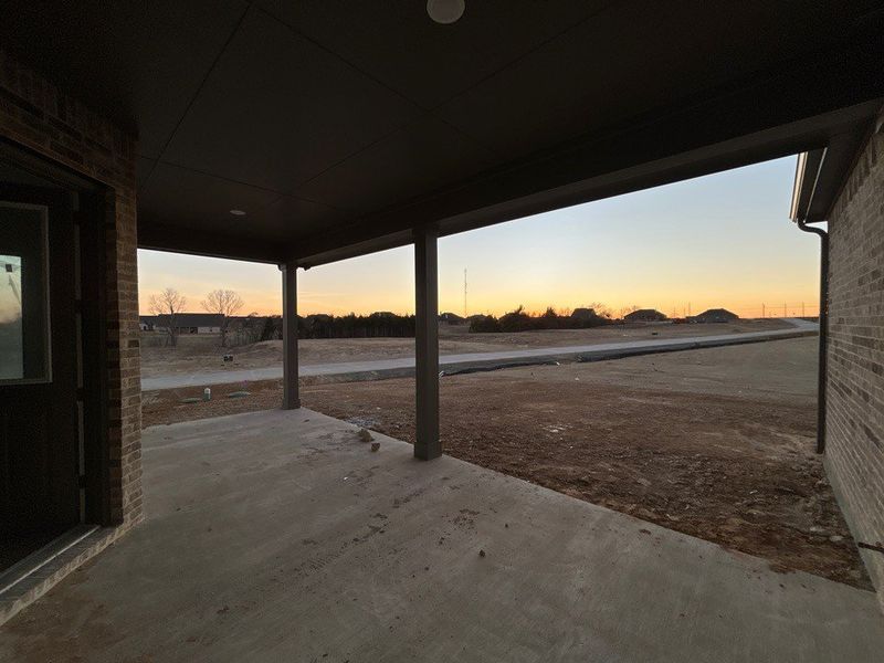 Exterior details and patio area of a home in Creekview Addition, Van Alstyne (Image 3).