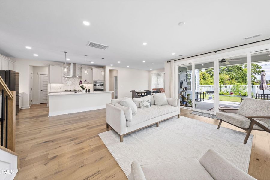 9-web-or-mls-225 Holding Dairy-51