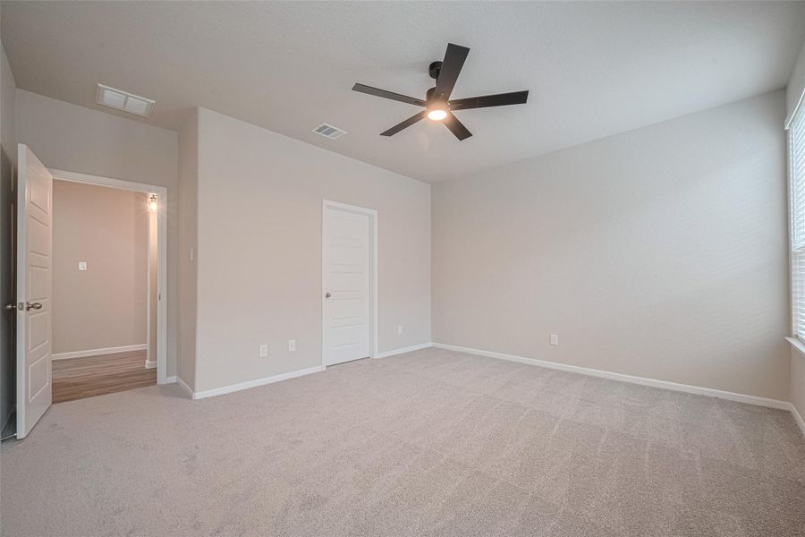 Spacious, unfurnished interior of a new home in La Segarra, Brookshire (Image 43). Spacious, unfurnished interior of a new home in La Segarra, Brookshire (Image 43).