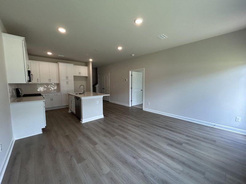 Spacious, unfurnished interior of a new home in Hammock Walk at Nexton, Summerville (Image 28). Spacious, unfurnished interior of a new home in Hammock Walk at Nexton, Summerville (Image 28).