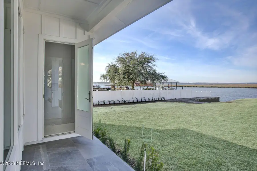Exterior details and patio area of a home in , Jacksonville (Image 4).
