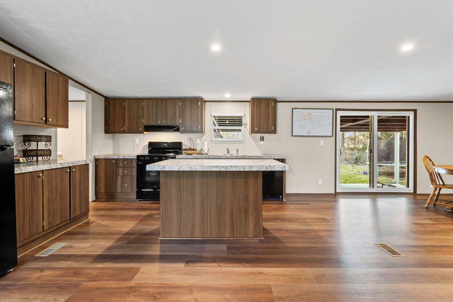Furnished interior view inside a new home in , Livingston (Image 8).