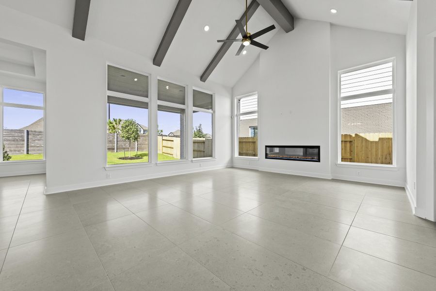 Representative unfurnished interior of a home built from the The Leona by Westin Homes in ARTAVIA® - 65' Art Collection, Conroe (Image 11).