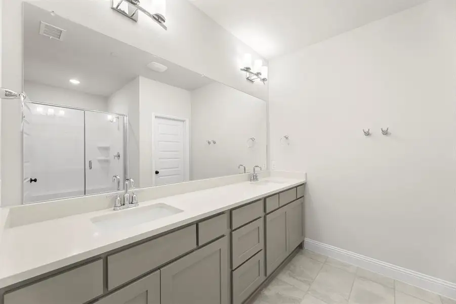 22. 3916 Keya - Bath (2)