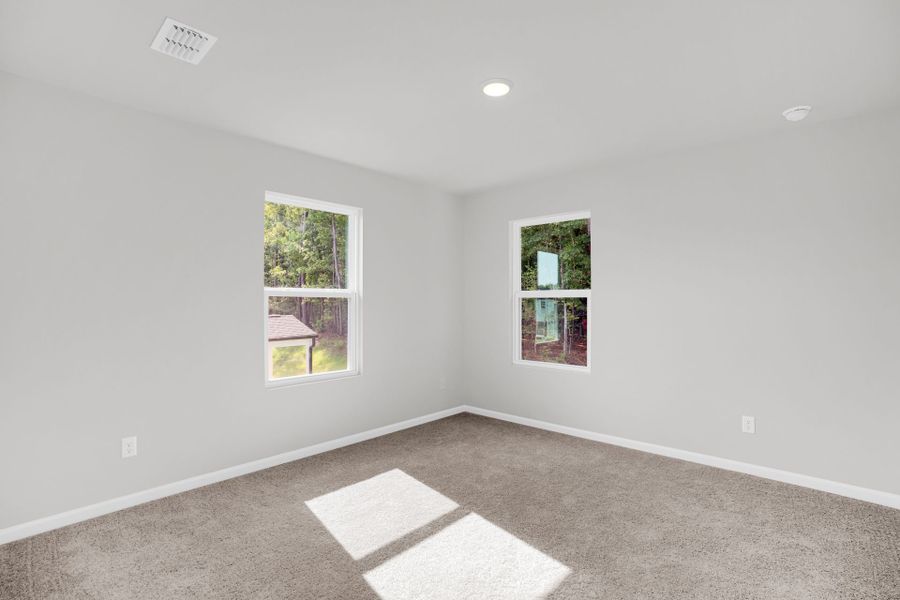 Spacious, unfurnished interior of a new home in Carriage Estates, Lexington (Image 37).