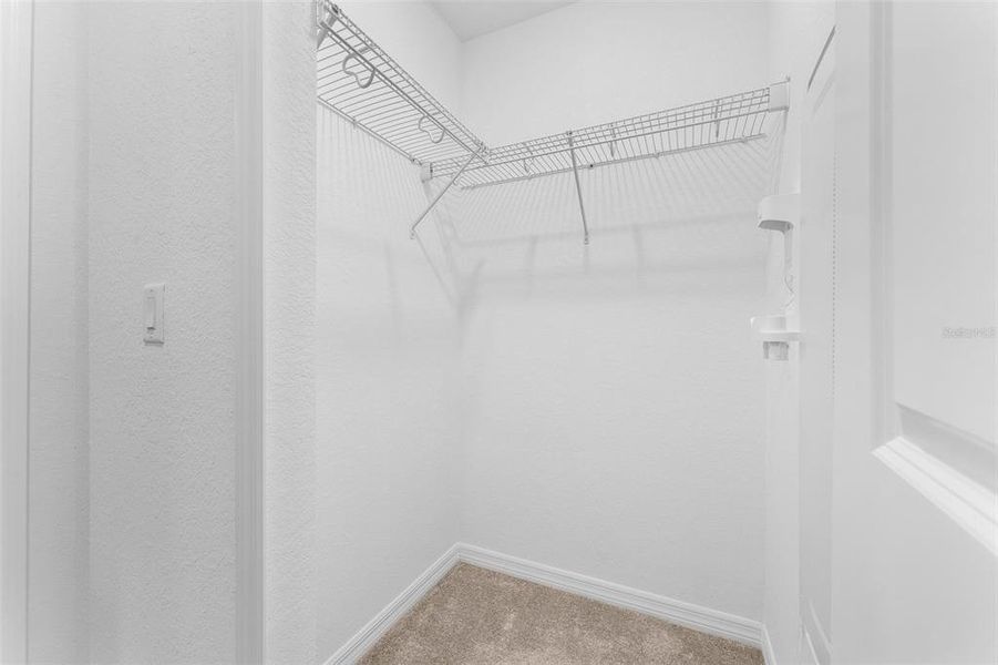 Spacious, unfurnished interior of a new home in Heritage Landing: Veranda Condominiums, Punta Gorda (Image 47).