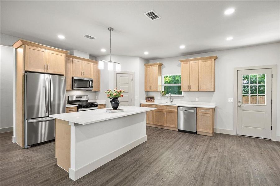 Furnished interior view inside a new home in , Wolfe City (Image 7).