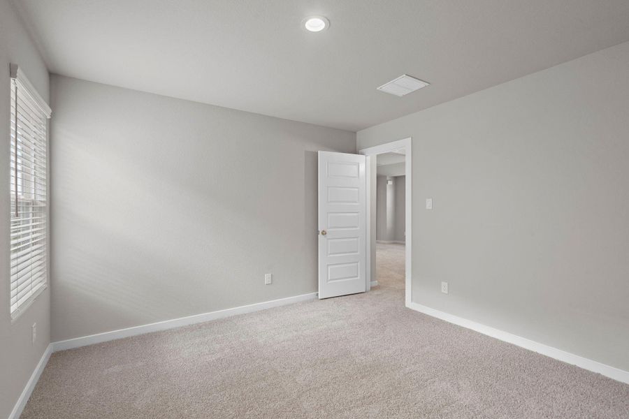 Spacious, unfurnished interior of a new home in Grand Oaks Village, Houston (Image 23). Spacious, unfurnished interior of a new home in Grand Oaks Village, Houston (Image 23).