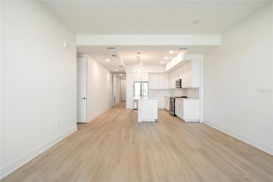 Spacious, unfurnished interior of a new home in , Madeira Beach (Image 25).