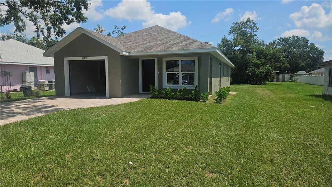 FRONT HOUSE FRONT HOUSE