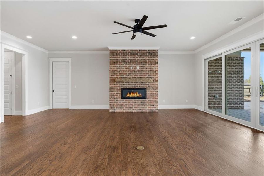 Spacious, unfurnished interior of a new home in , Gainesville (Image 66).