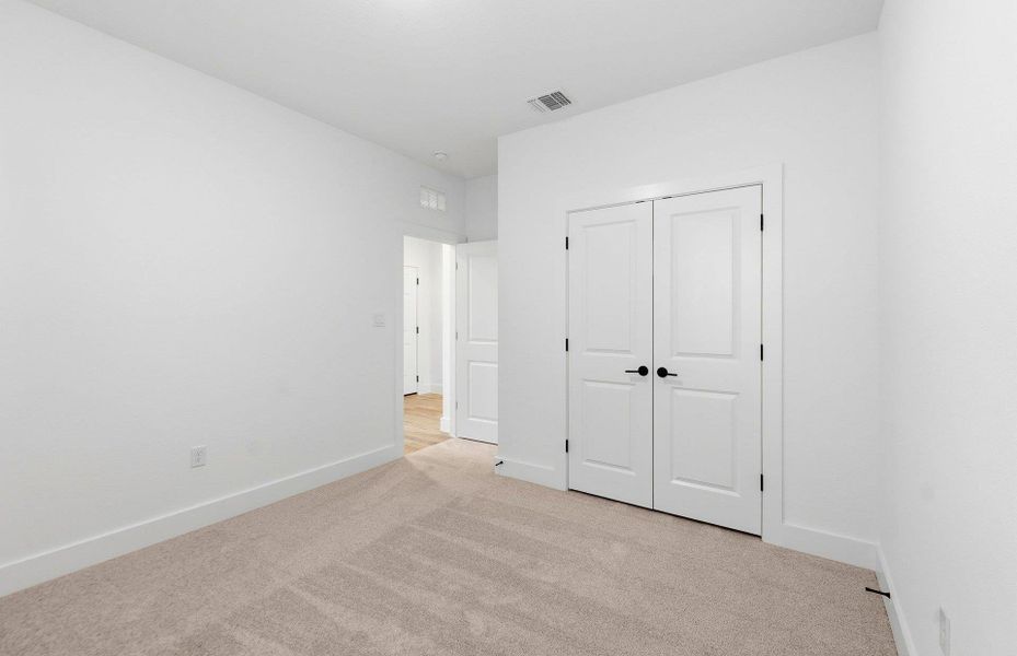 Spacious, unfurnished interior of a new home in Lagos, Manor (Image 14).