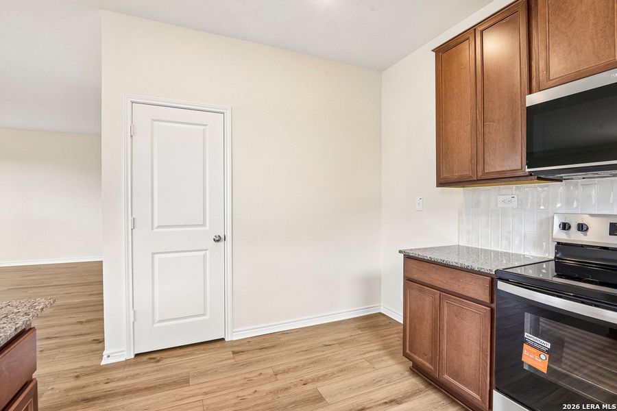 Furnished interior view inside a new home in Woodside Farms, Seguin (Image 12).