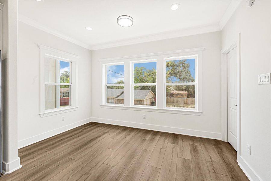 Spacious, unfurnished interior of a new home in , Houston (Image 21).