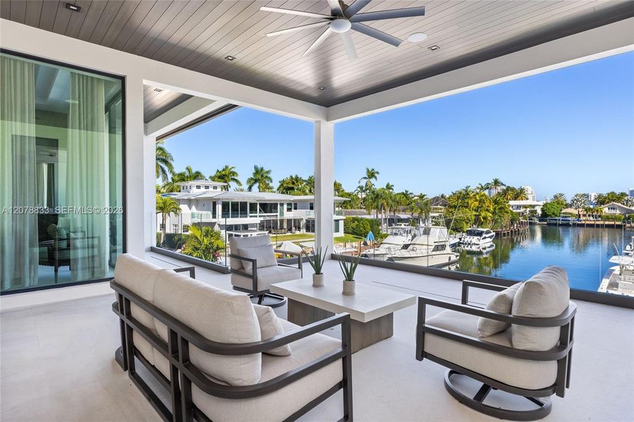 Exterior details and patio area of a home in , Fort Lauderdale (Image 25). Exterior details and patio area of a home in , Fort Lauderdale (Image 25).
