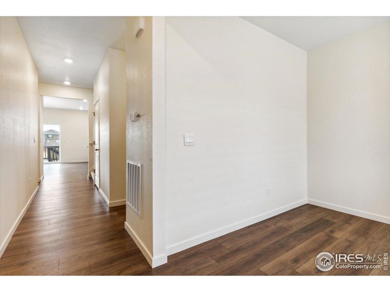 Spacious, unfurnished interior of a new home in Settlers Crossing, Commerce City (Image 14). Spacious, unfurnished interior of a new home in Settlers Crossing, Commerce City (Image 14).
