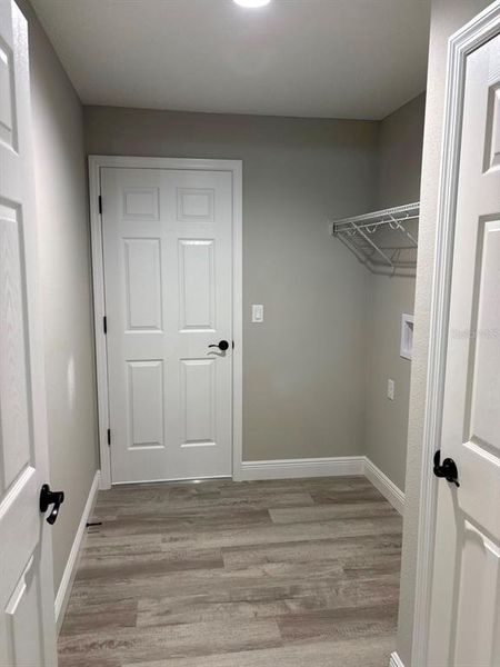 Spacious, unfurnished interior of a new home in , Dunnellon (Image 20).