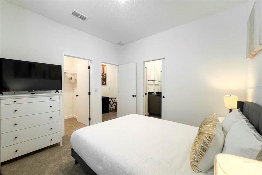 Furnished interior view inside a new home in , Kissimmee (Image 15).