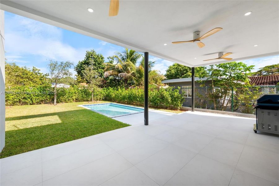 Exterior details and patio area of a home in , Miami (Image 2).